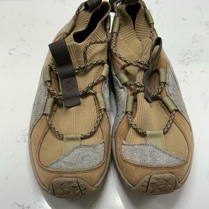 Merrell Men's Tan and Gray Outdoor Shoes